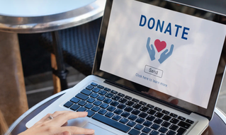 donate on laptop